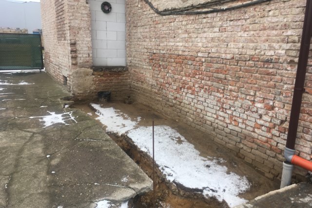 Řešení odvlhčení zdiva během rekonstrukce rodinného domu.