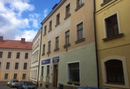 Hradec Králové, Odvlhčení zdiva suterénu historického domu metodou aktivní drátové elektroosmózy.