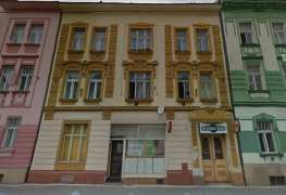 Komplexní řešení sanace vlhkého zdiva suterénu bytového domu v Hradci Králové s využitím aktivní drátové elektroosmózy a chemické injektáže.