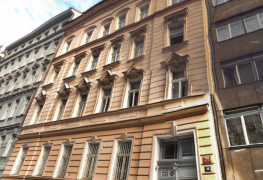 Komplexní sanace vlhkého zdiva suterénu bytového domu v Praze.