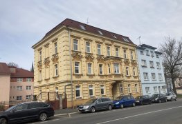 Odvlhčení obvodového zdiva bytového domu aktivní elektroosmózou.